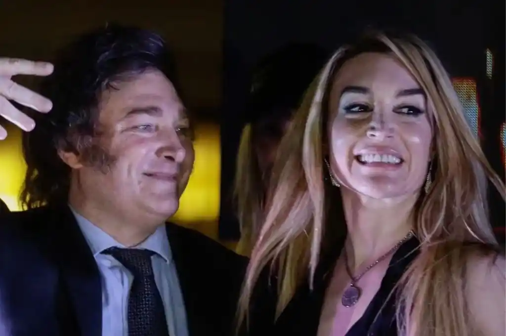 Javier Milei y Fátima Flórez