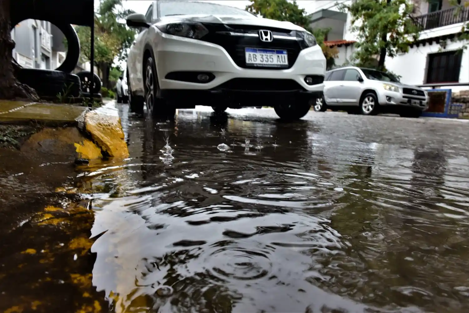 El tiempo: tormentas intensas el sábado y mejora mañana