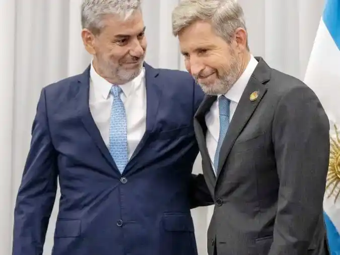 Boleas defendió la colocación de deuda y afirmó que el aumento docente se pagará por decreto