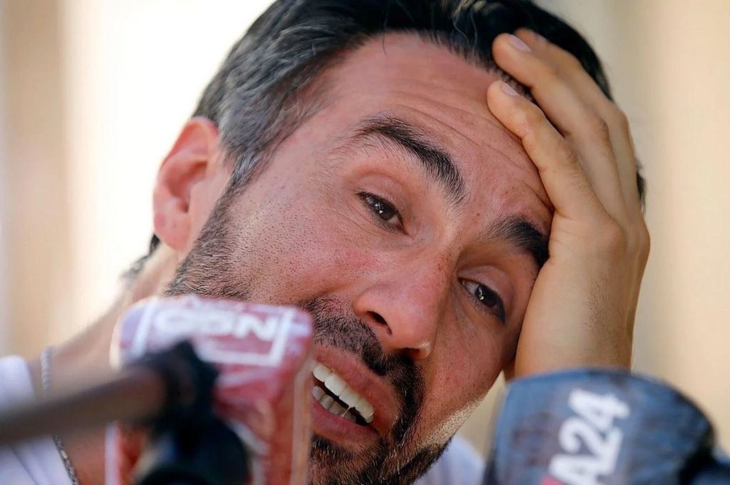 Más complicado: la condena que podría recibir Luque si falsificó la firma de Maradona