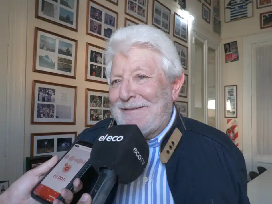 "Como dijo 'el otro', gracias totales, porque la emoción me supera”, aseguró Calvo.