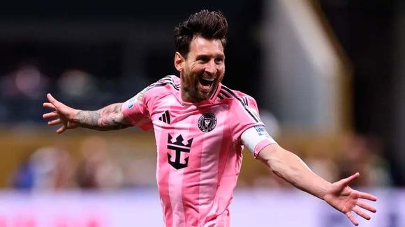 Messi frotó la lámpara, marcó un golazo de tiro libre y el Inter Miami venció con justicia a Porto