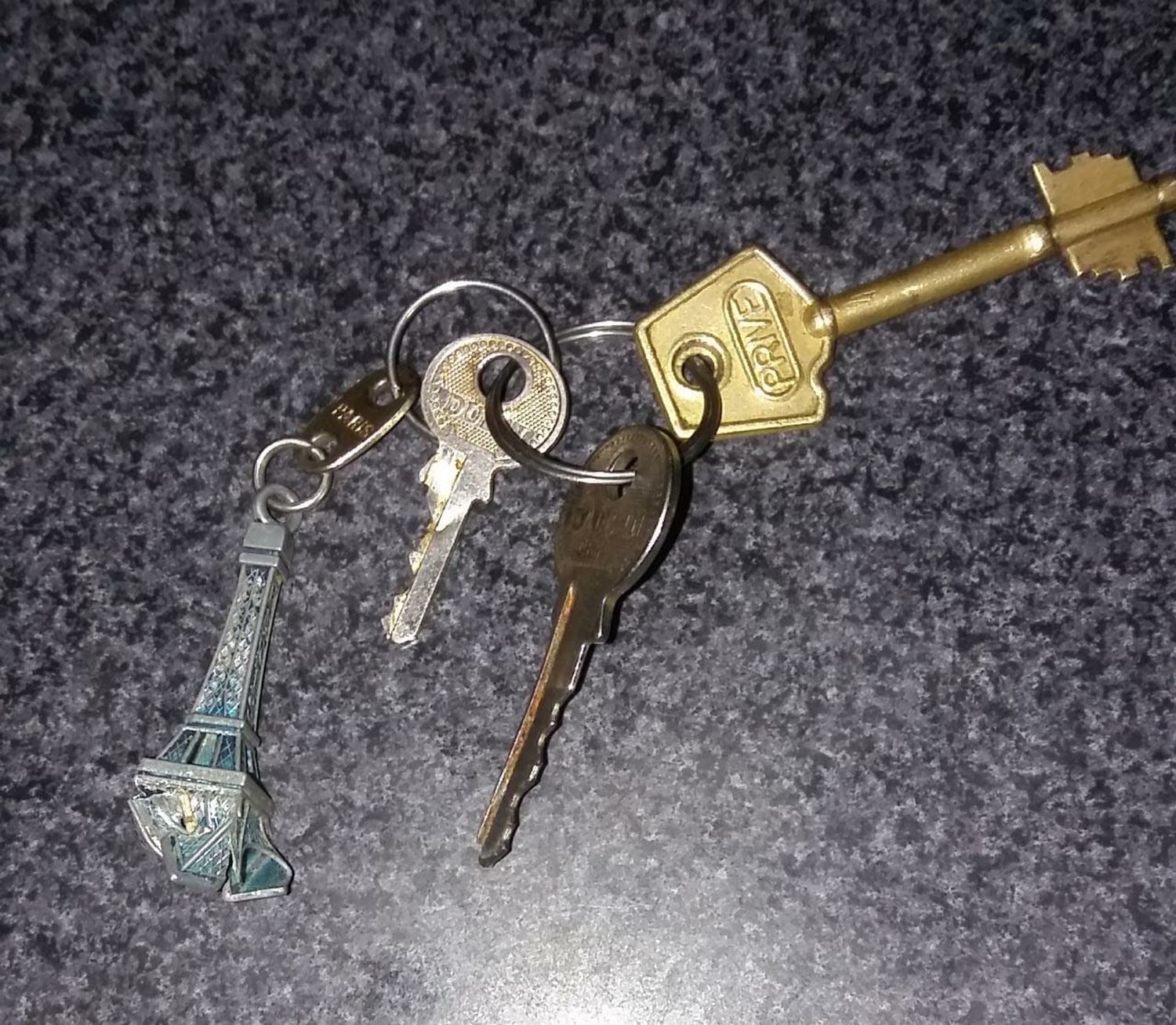 Llaves encontradas en el Paseo