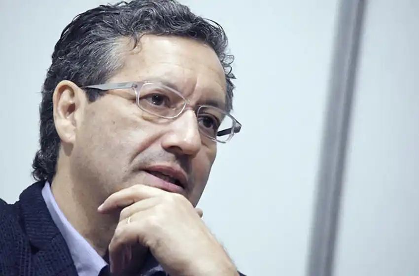 «La mejor manera para que la causa de los cuadernos se caiga, es lo que hacen Carrió y Stornelli de no ir a declarar»