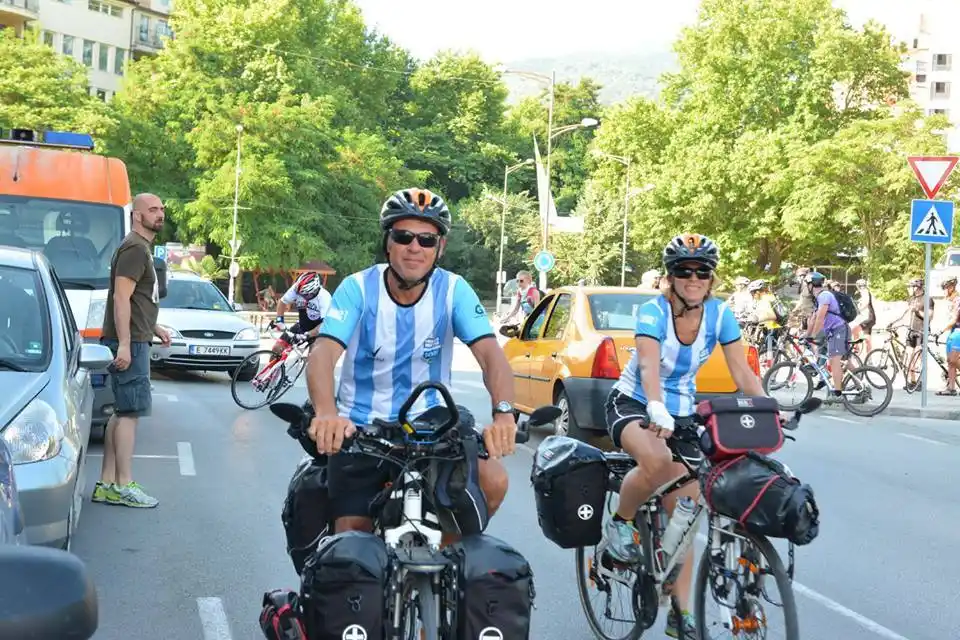 En bici, de Gualeguaychú al mundo: comenzó andando por caminos vecinales y ahora su próxima odisea es llegar al mundial de Qatar