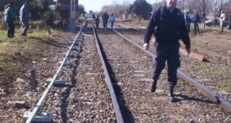 Murieron dos internos de APAND arrollados por un tren