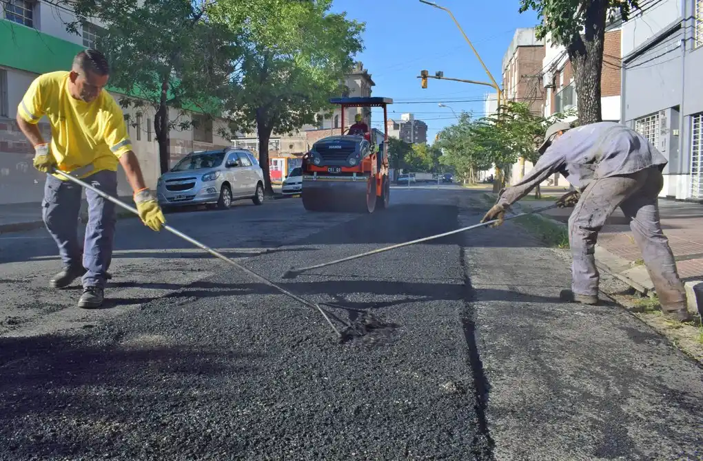 Trabajos de iluminación y bacheo previstos para este jueves