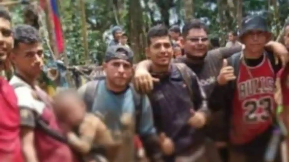 Así un grupo de migrantes venezolanos rescata a bebé abandonada en el Darién