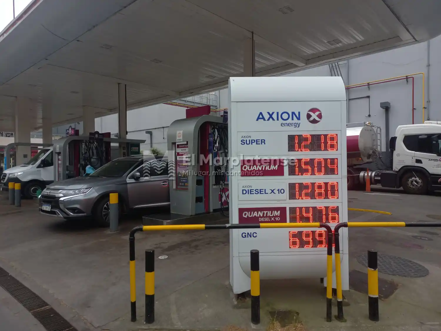 Desde este viernes 1 de noviembre, los surtidores aplicarán un 4% de incremento en sus combustibles.