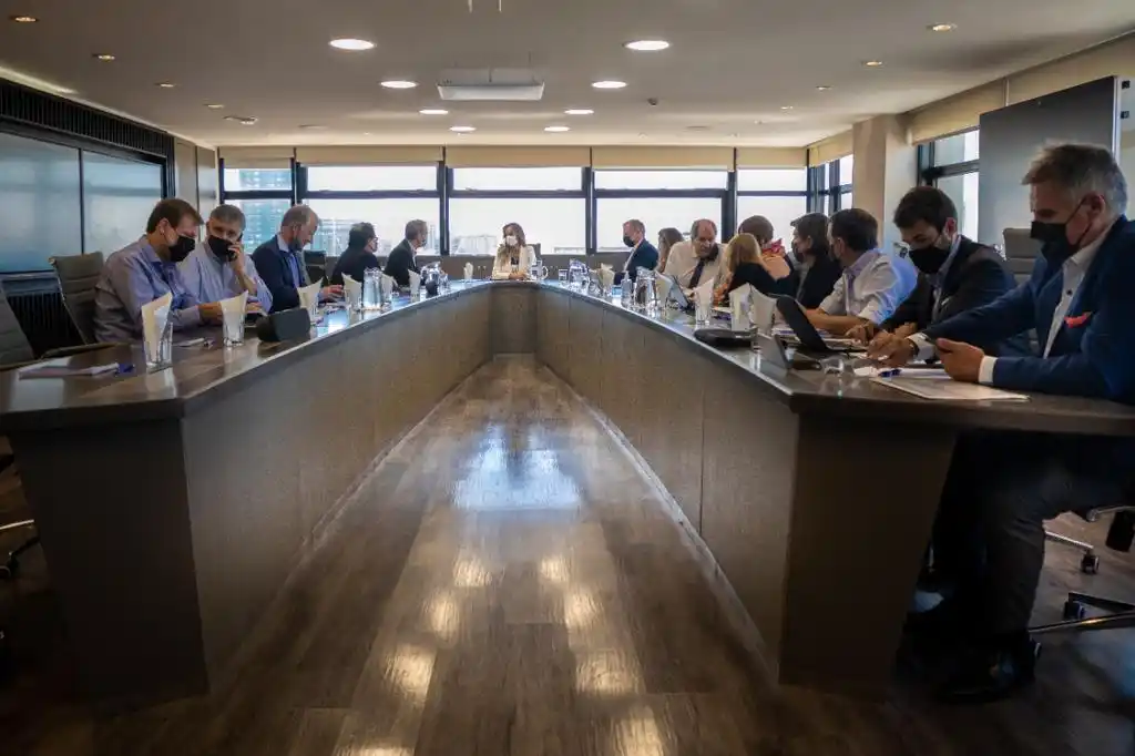 Galmarini se reunió con representantes del Banco Mundial para supervisar los avances del Sistema Riachuelo