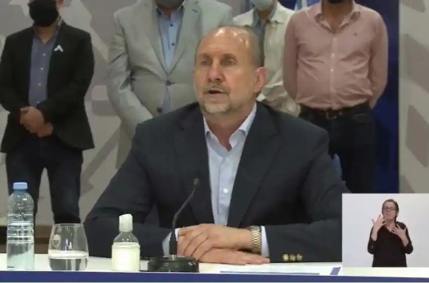«Cuiden a su gente», dijo Perotti tras anunciar la extensión de las medidas restrictivas en la provincia