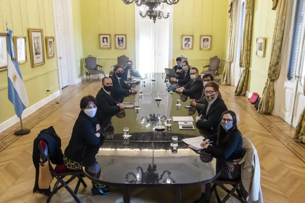 El gabinete avanza en plan post pandemia mientras observa una “leve recuperación”