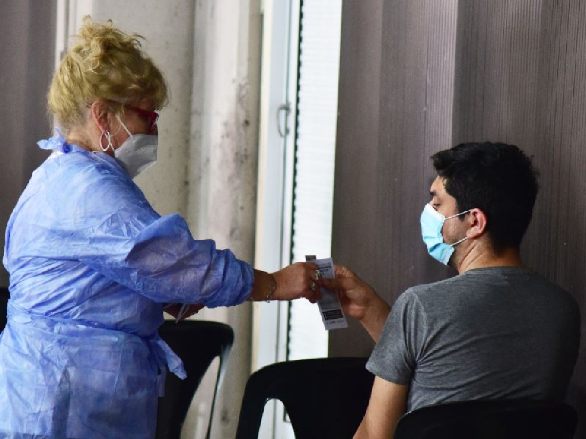 Vacunarán con la tercera dosis a 5000 personas en el Superdomo