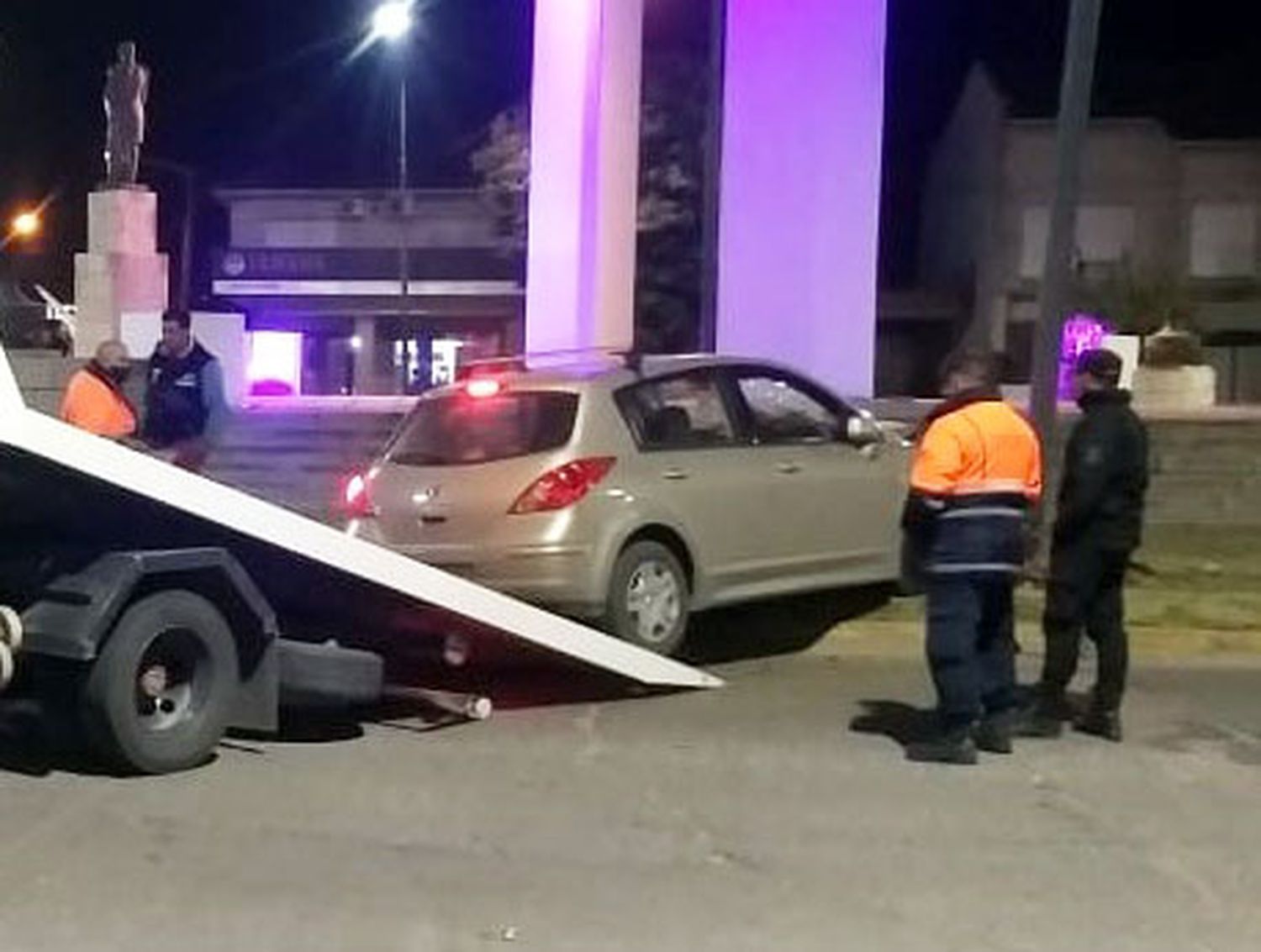 Conducía al borde del coma alcohólico