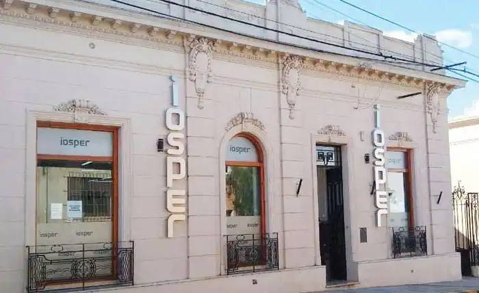 IOSPER y la Federación Médica se reúnen para llegar a un acuerdo