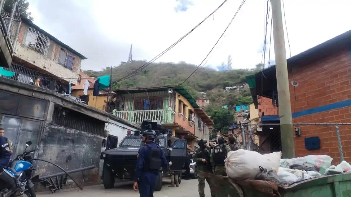 ABATIDO ALIAS «EL PITUFO»:  en enfrentamiento a tiros en la carretera Panamericana