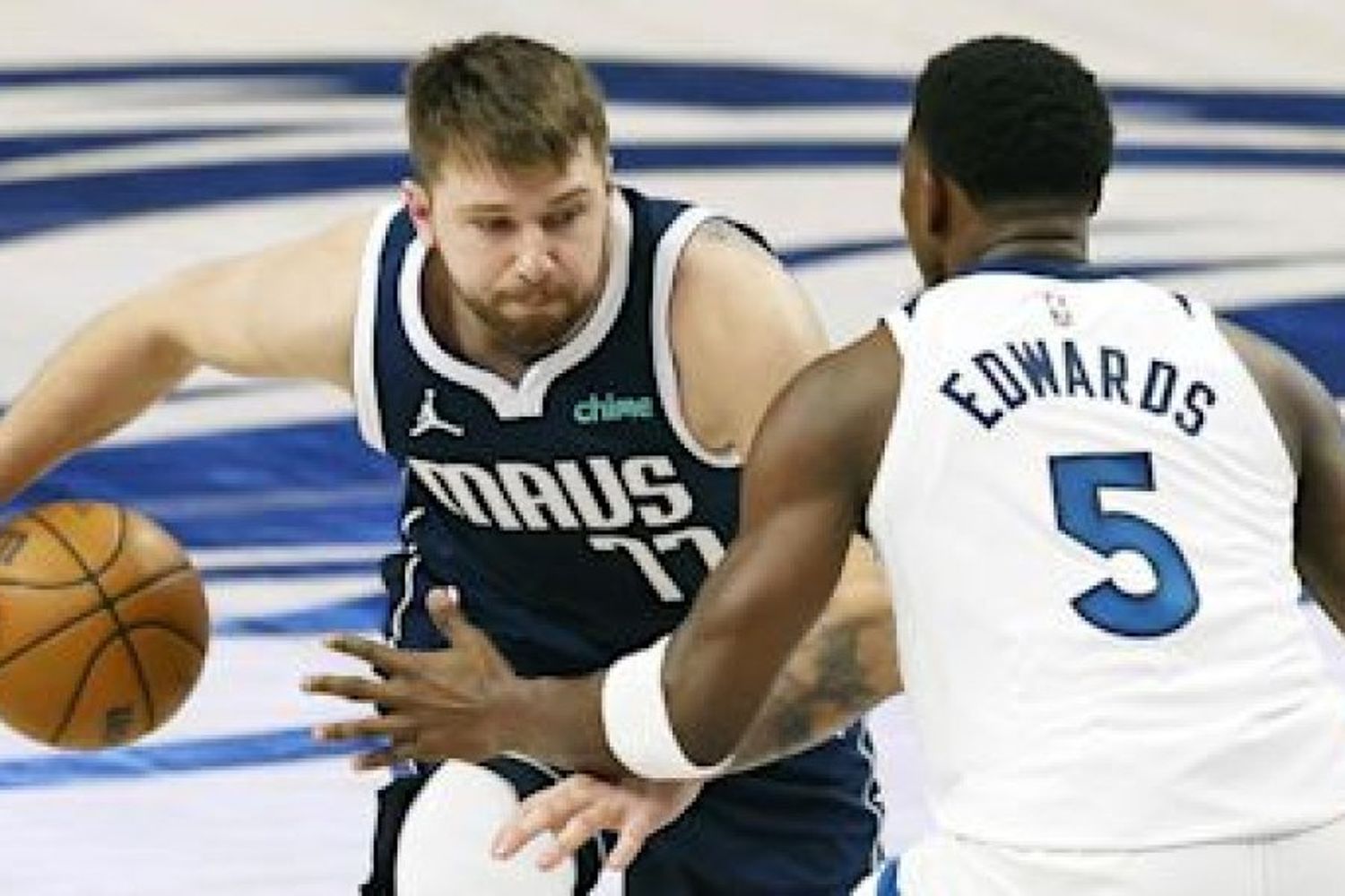 Minnesota Timberwolves venció a Dallas Mavericks y prolonga la serie