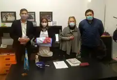 El CGE y la DDE entregaron una bandera a la Escuela Nº 19