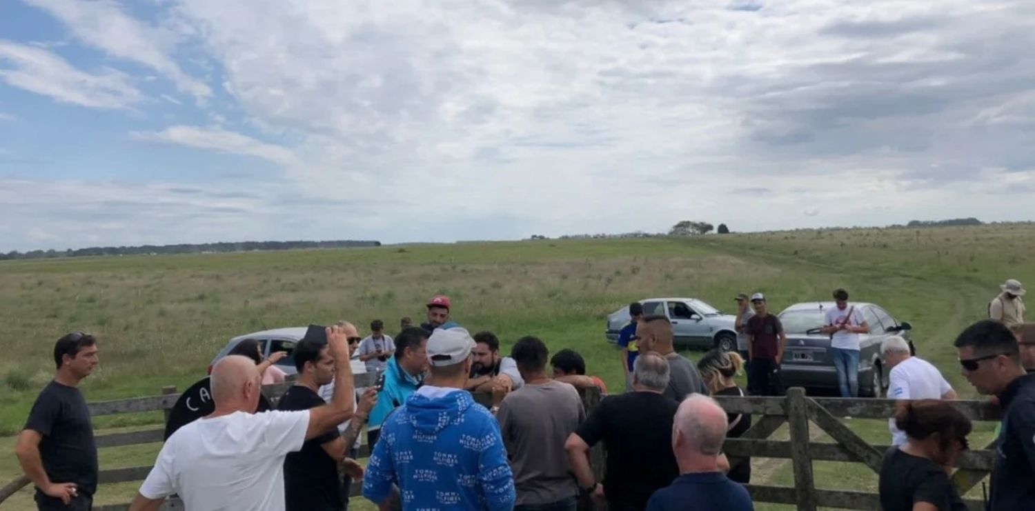 Tensión entre vecinos y militantes de Juan Grabois por la cesión de un campo de 140 hectáreas