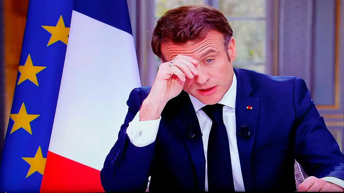 LA IZQUIERDA FRANCESA PIDE su TAJADA: exige a Macron el puesto del primer ministro