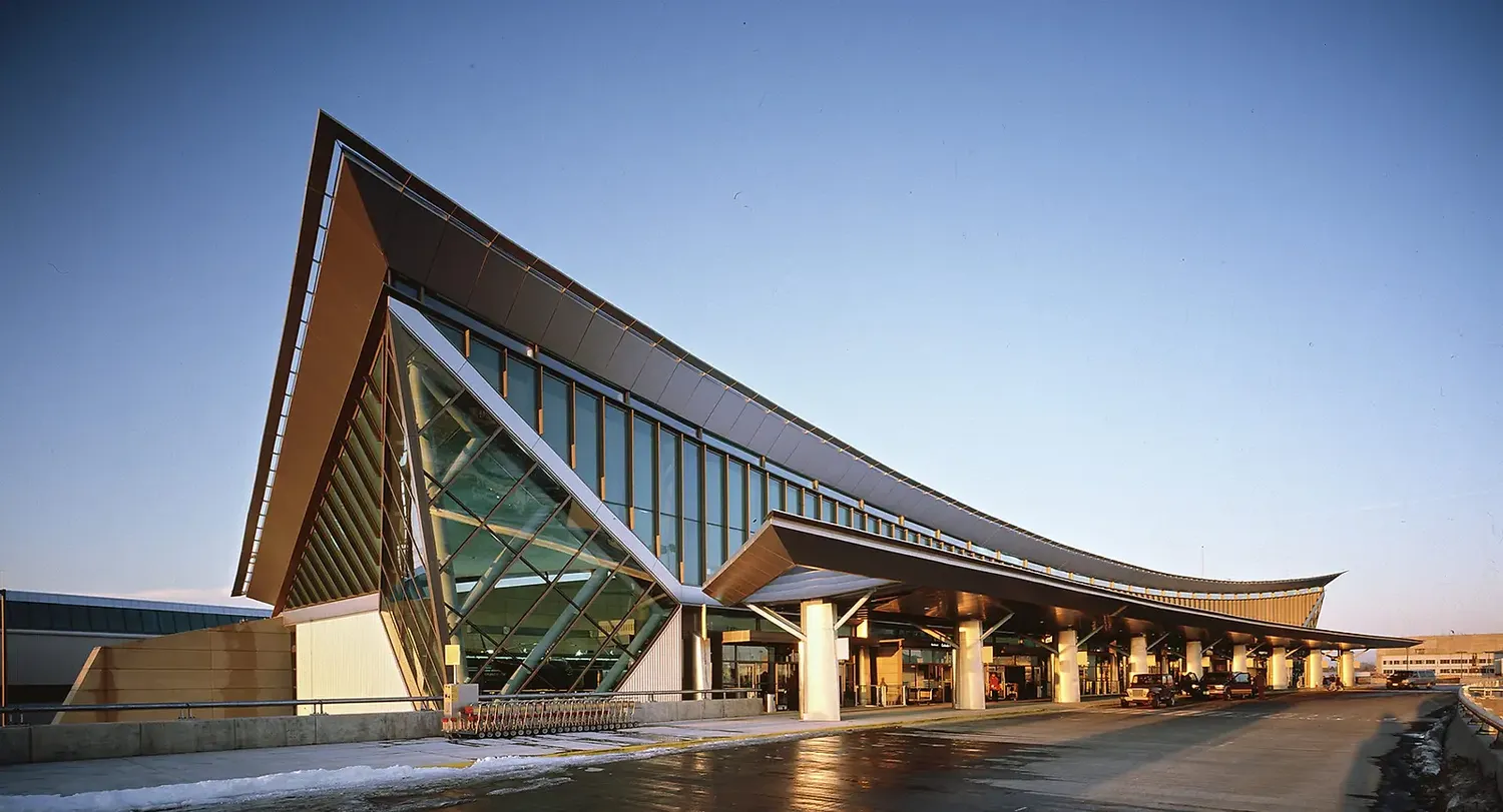 Buffalo Airport Halts International Flights in Response to Niagara Falls Car Explosion