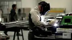 La actividad económica retrocedió un 1,2% en abril