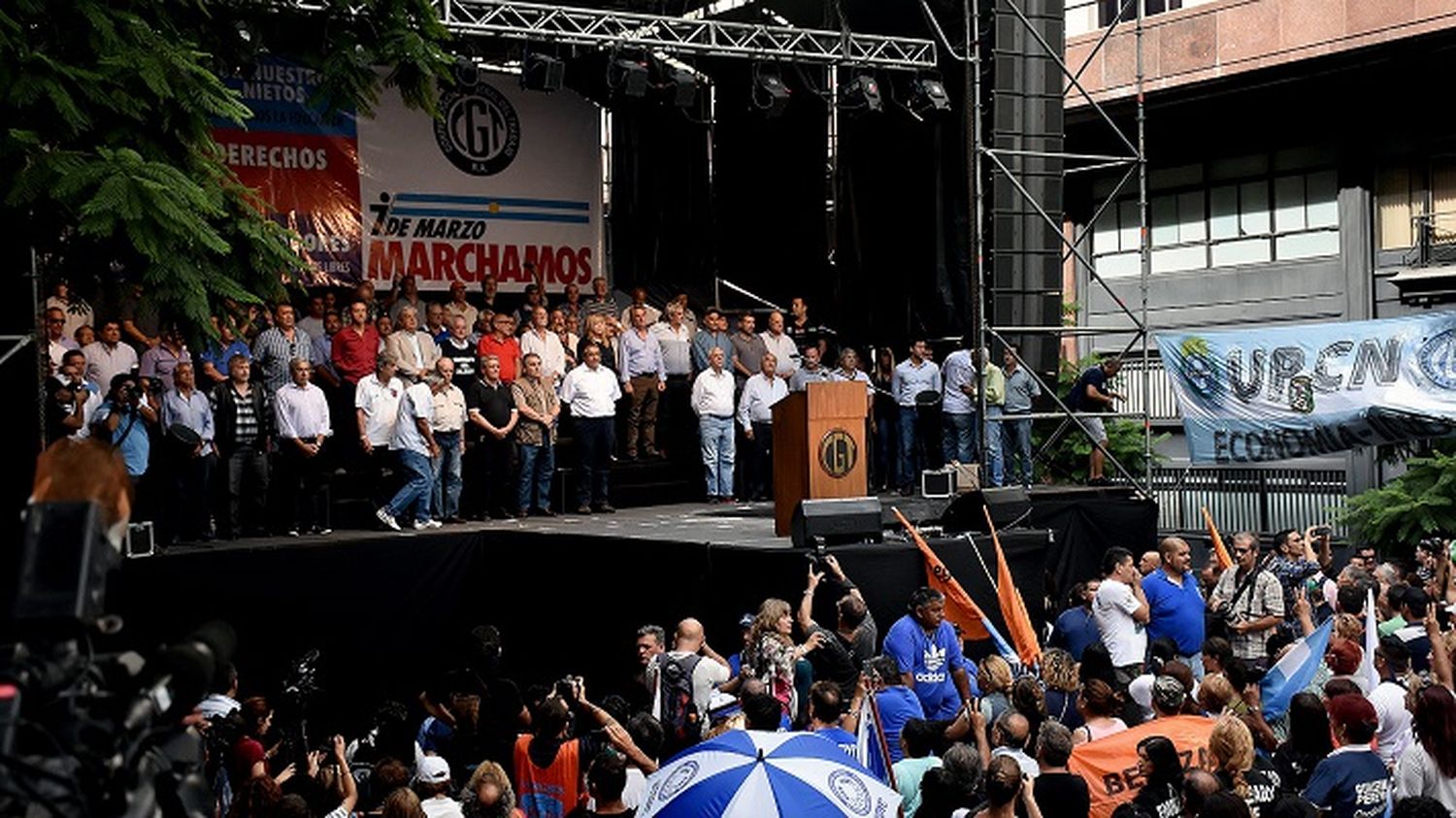 La CGT se movilizó y anunció un paro sin fecha definida