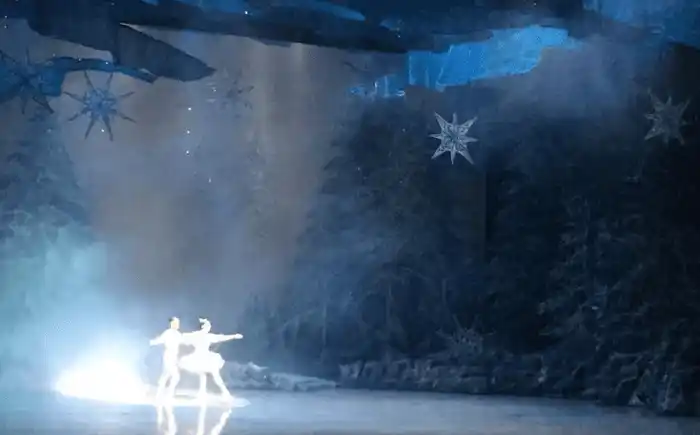 La Navidad se siente más cercana con el Cascanueces. 