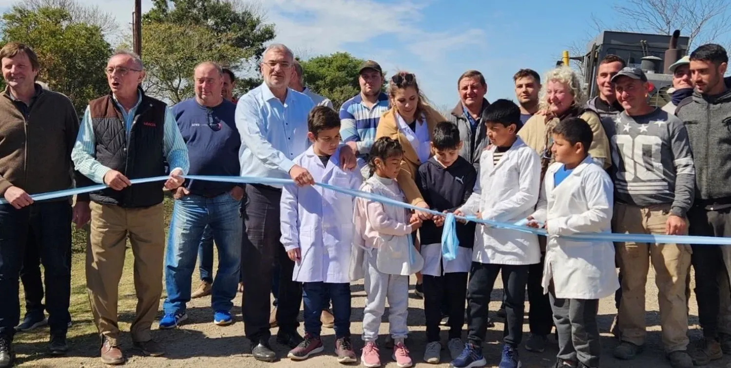 Estas obras permitieron que 3.550 alumnos, docentes y asistentes escolares aseguraran su llegada a las escuelas. Créditos: Gobierno de Santa Fe