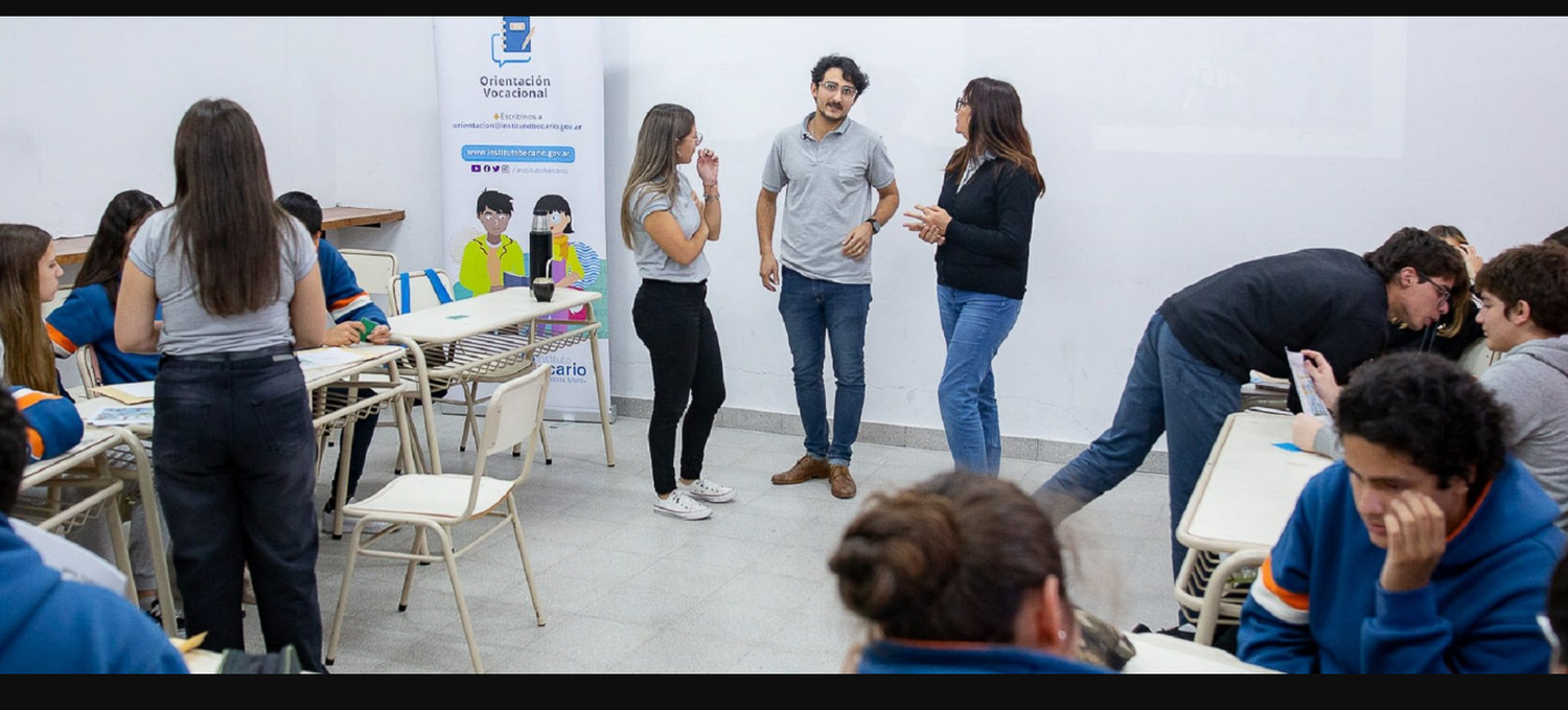 El Instituto Becario continúa brindando talleres de orientación vocacional en escuelas