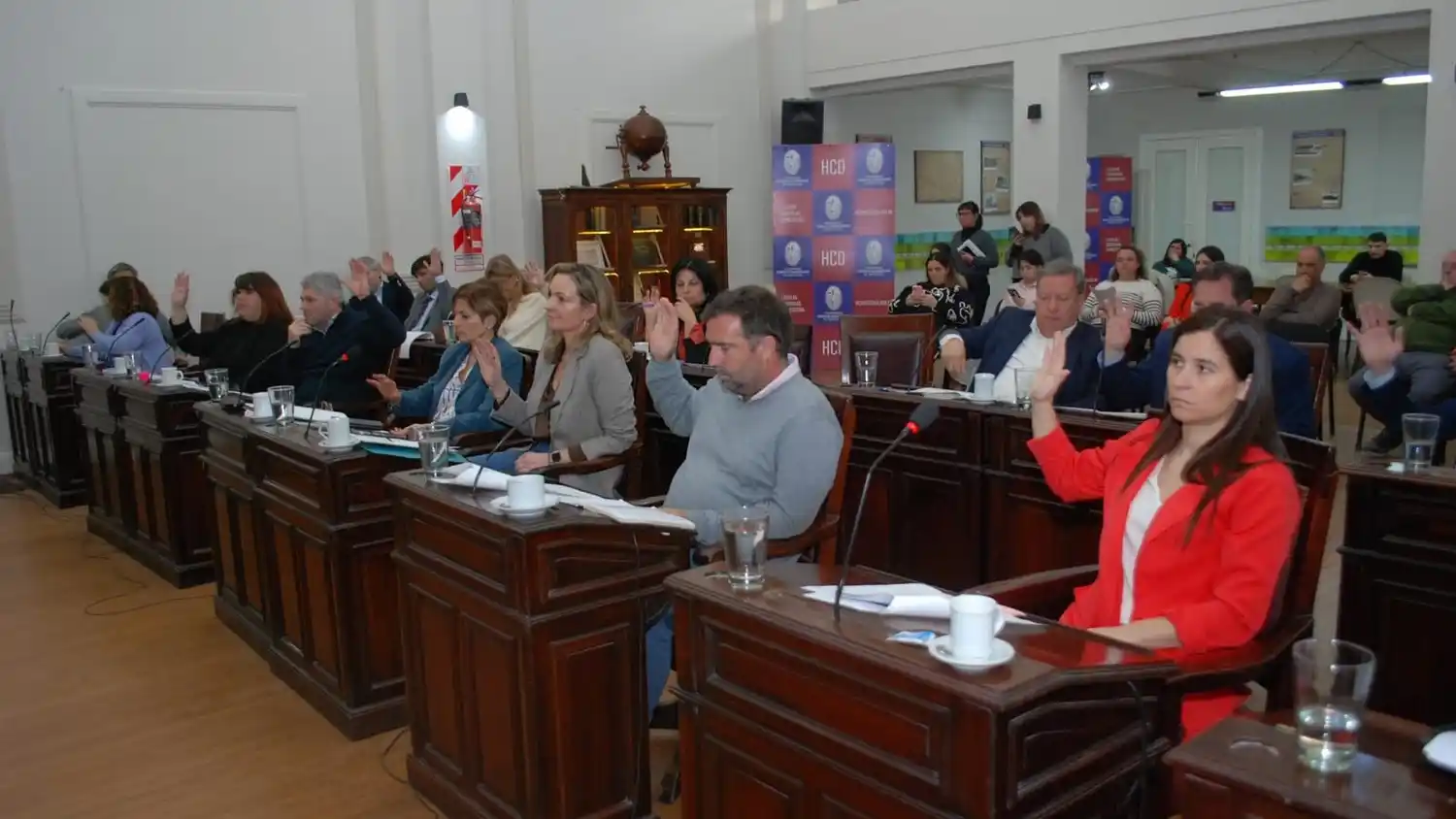 Vuelve. A sesionar el Concejo