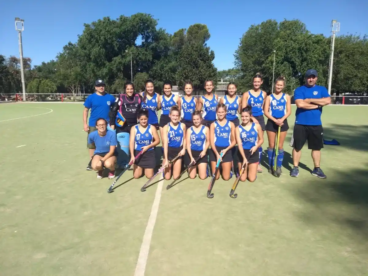 Con su gente van tras el título