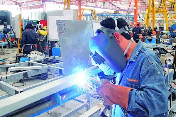 Según la UIA, la actividad industrial creció un 3,4 por ciento en agosto