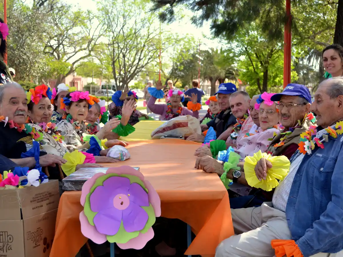 “Los más grandes” vuelven a copar las calles de La Francia  