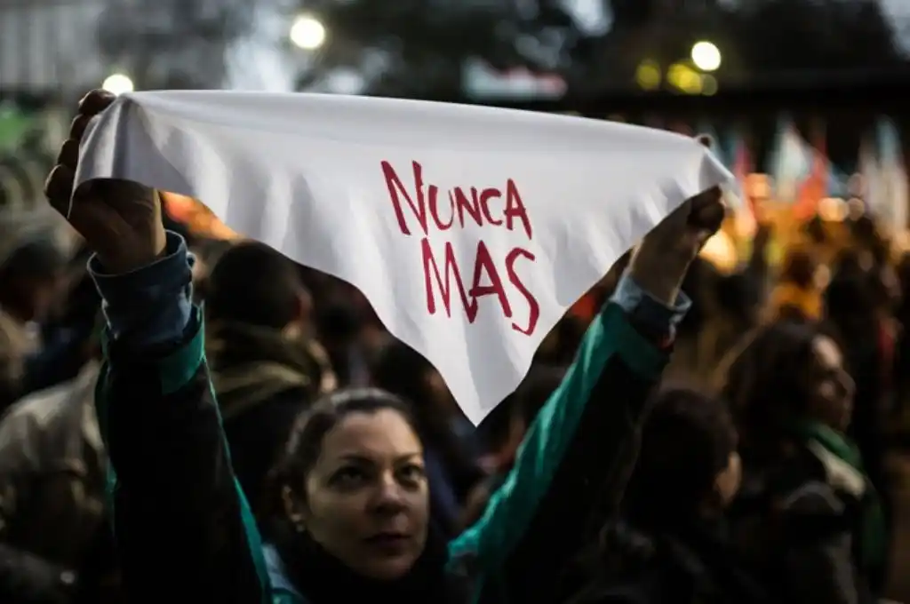 Ofrecen millonarias recompensas por 25 represores argentinos prófugos