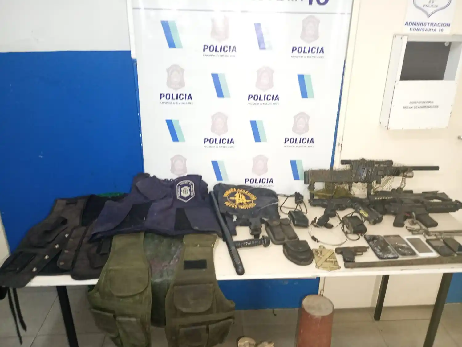 El detenido, que luego fue liberado, tiene 45 años y se encontraba en la vivienda del allanamiento.