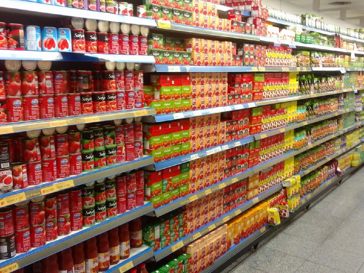 Alberto Fernández quiere que se debata  en Senadores la ley de góndolas