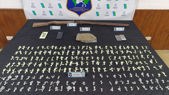 Allanamientos en Parque Hermoso: secuestran cocaína, marihuana y un arma