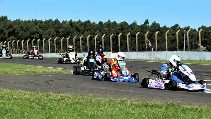 Crece la expectativa por el Karting Endurance en el Autódromo