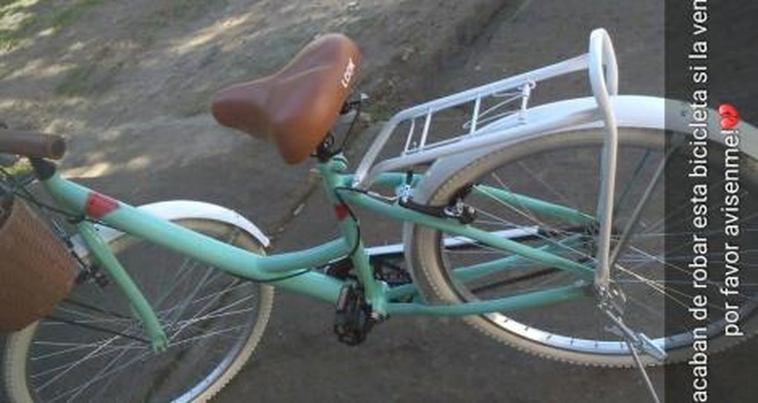 Le robaron la bici para ir a la escuela