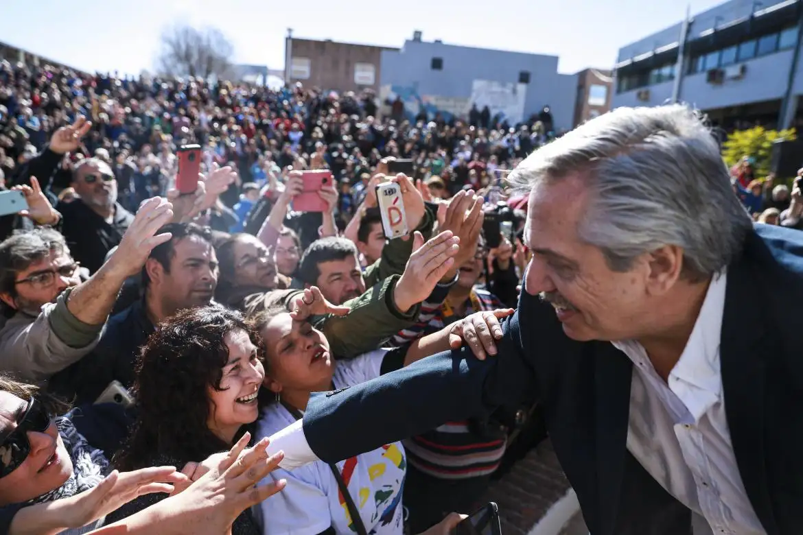 Alberto insomne: ¿de dónde sacamos plata para seguir con la fiesta?
