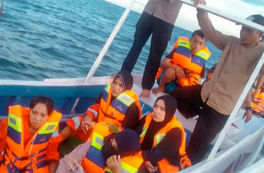 Se hundió un buque en Indonesia y hay 26 desparecidos