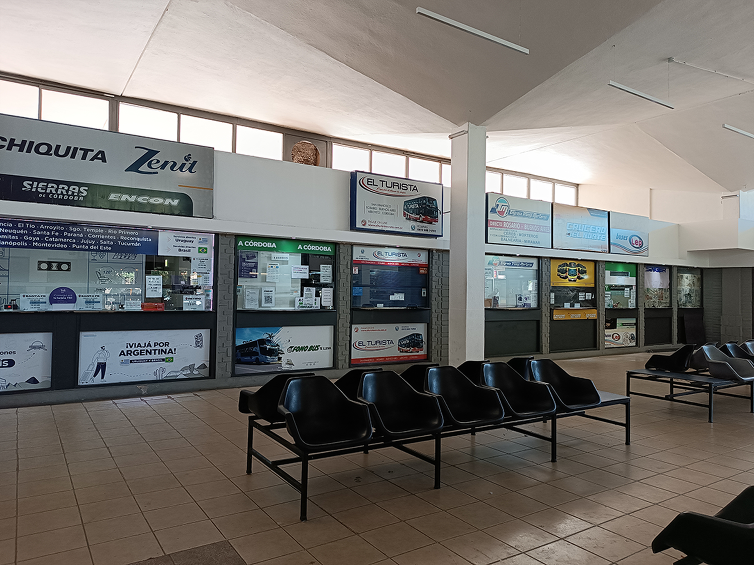 Boleterías de la Terminal de Ómnibus de San Francisco, cerradas por el paro