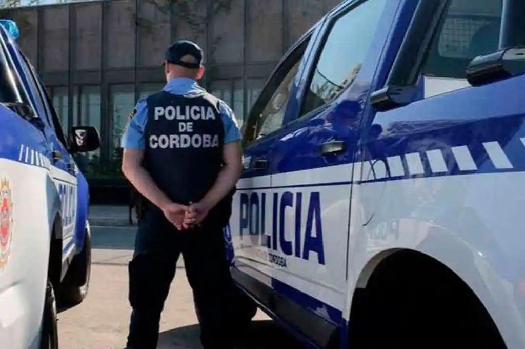 Insólito: robaron un patrullero mientras el policía retiraba dinero de un cajero