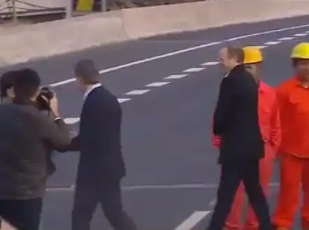 Video: Macri evitó saludar a Insaurralde ante la vista de todas las cámaras