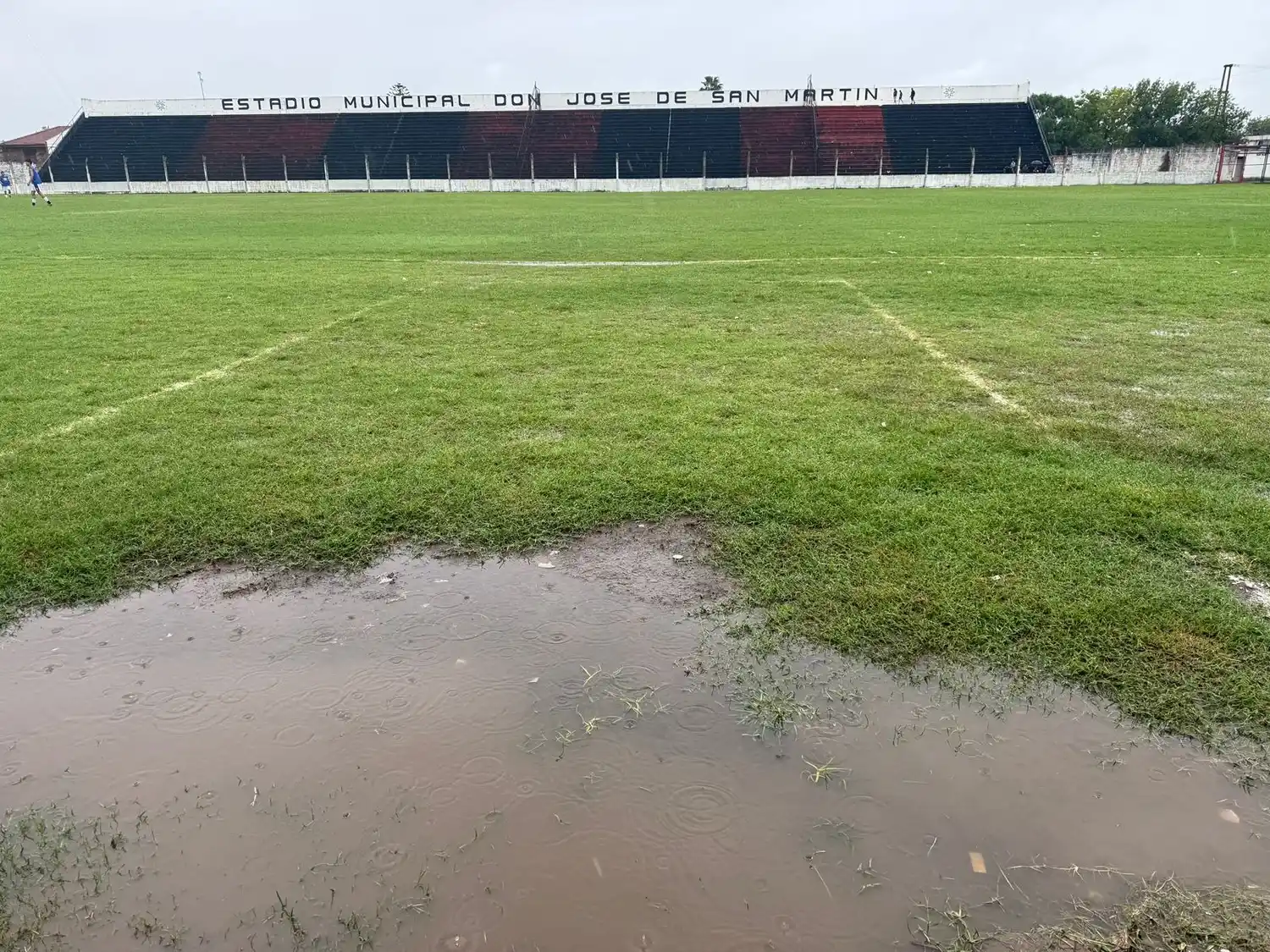 Los partidos del domingo fueron suspendidos por la lluvia. Foto: La Opinión
