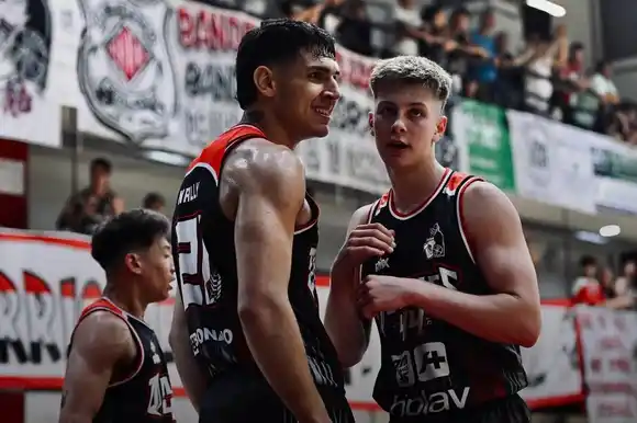 Con el regreso de Nally, Quilmes mantuvo el invicto de local y la punta