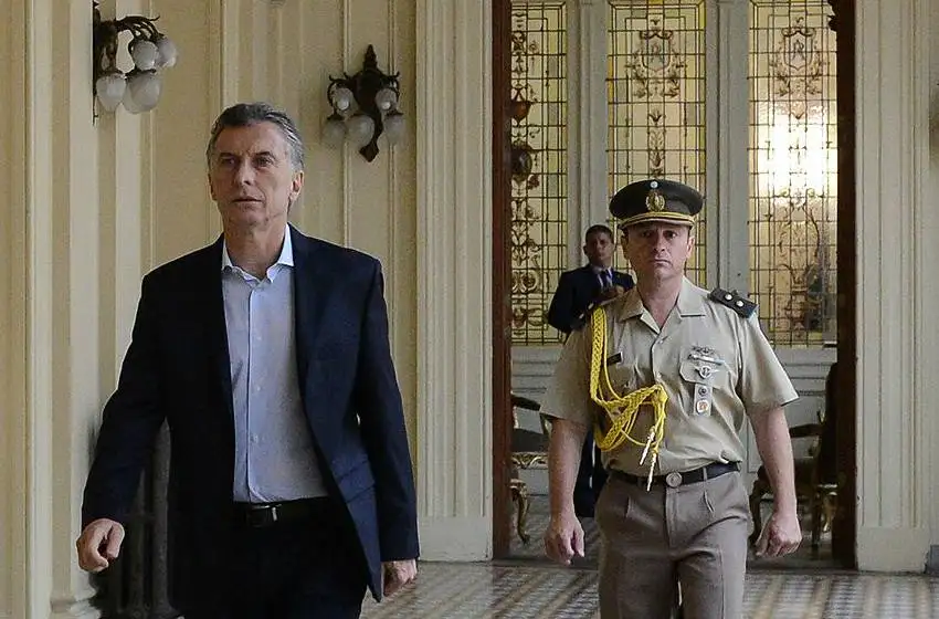 Primeras órdenes para las FF.AA.: custodia de radares y fronteras