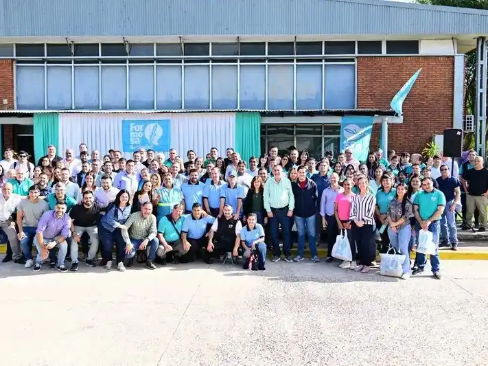 El intendente Jofré agradeció el empeño y
el compromiso de empleados municipales