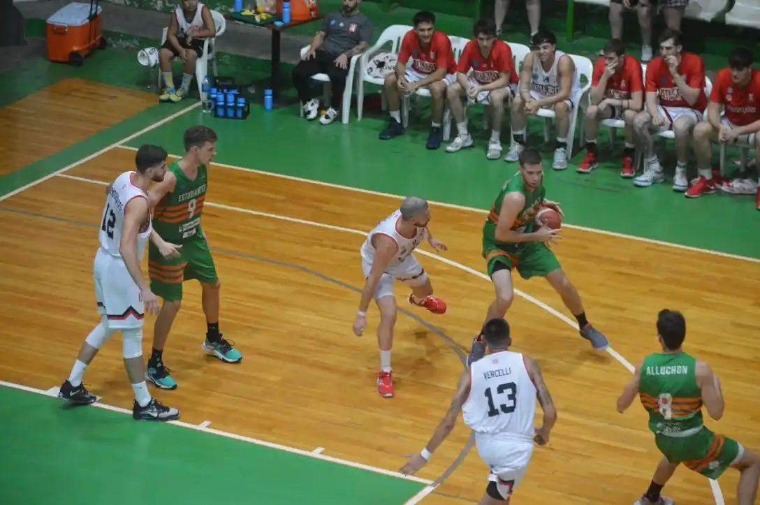 Estudiantes Concordia derrotó 69 a 62 a Pilar en el Gigante Verde